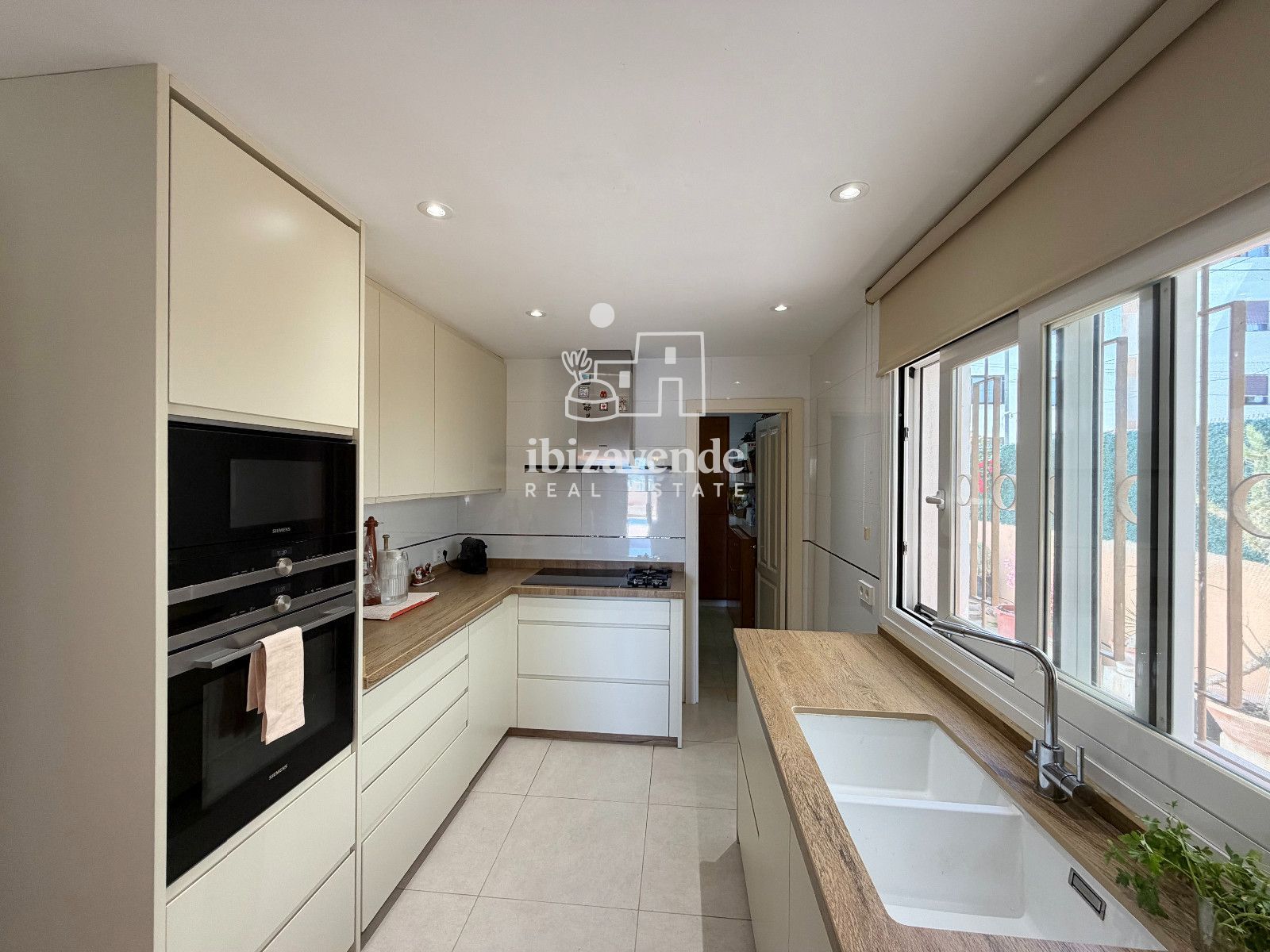 Mobilia Property Image