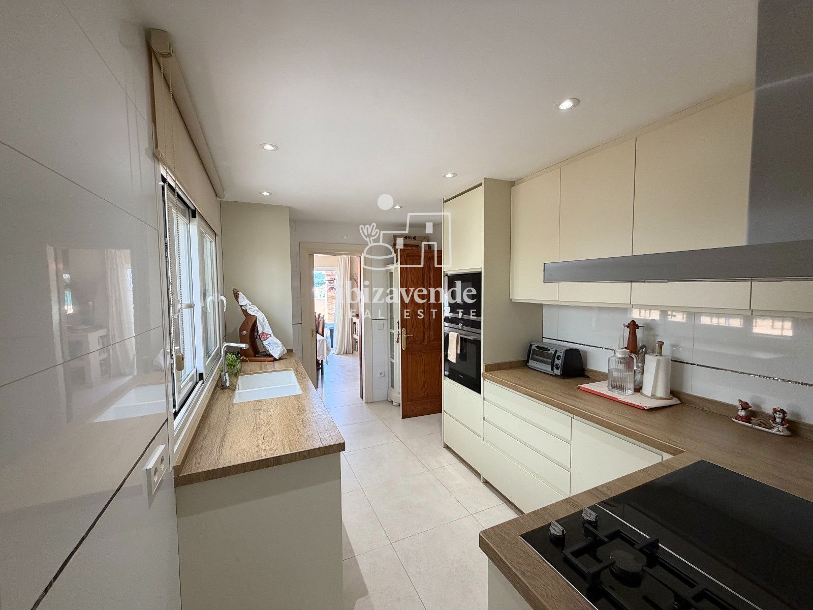 Mobilia Property Image
