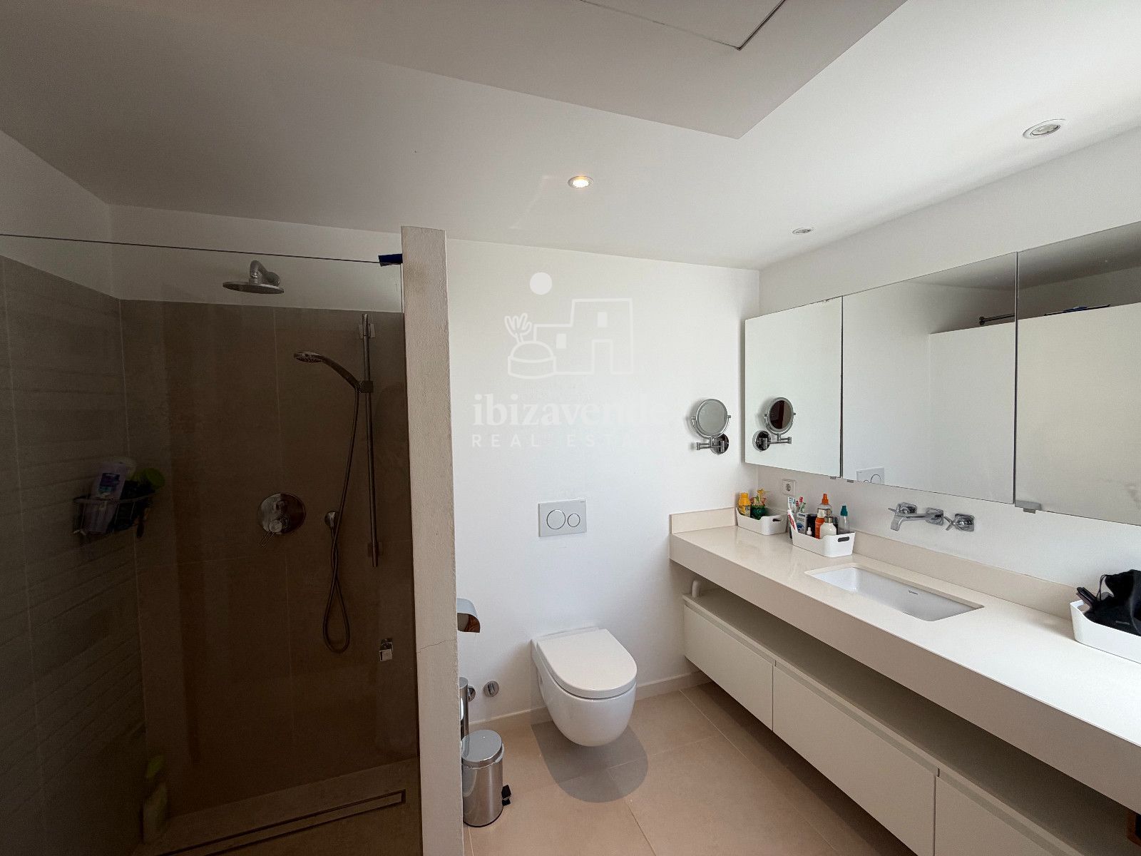 Mobilia Property Image