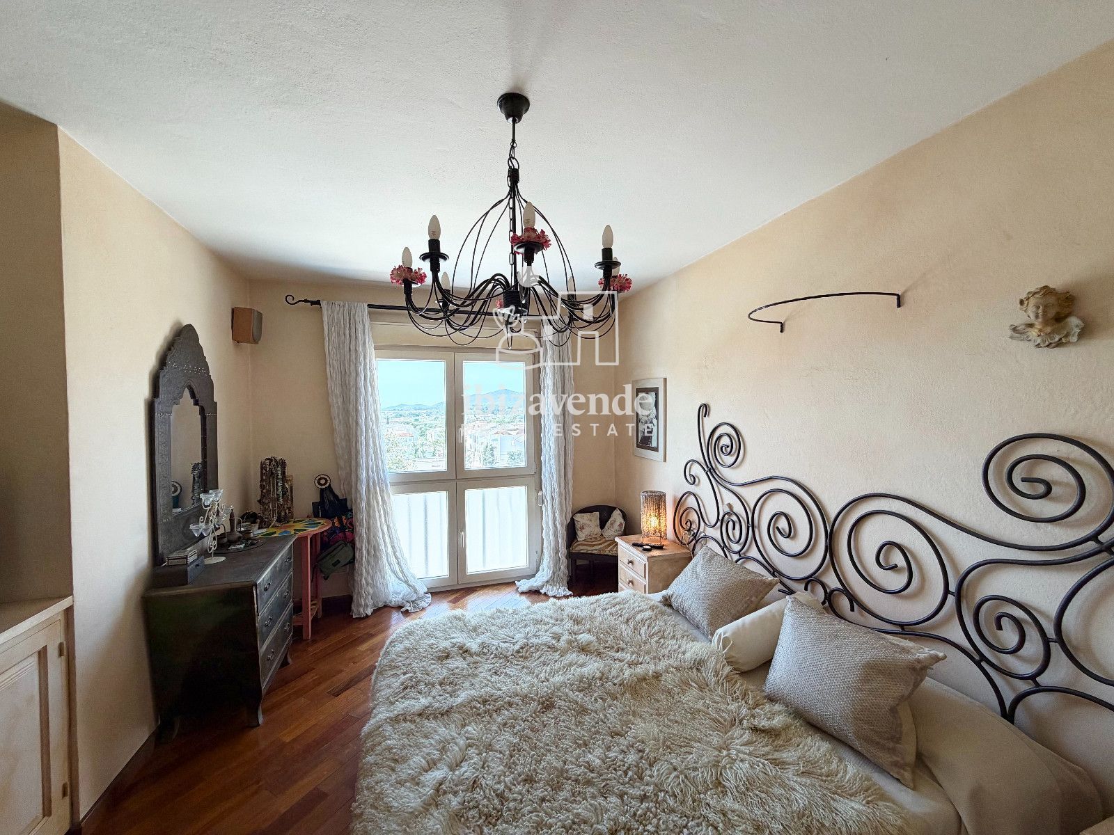 Mobilia Property Image