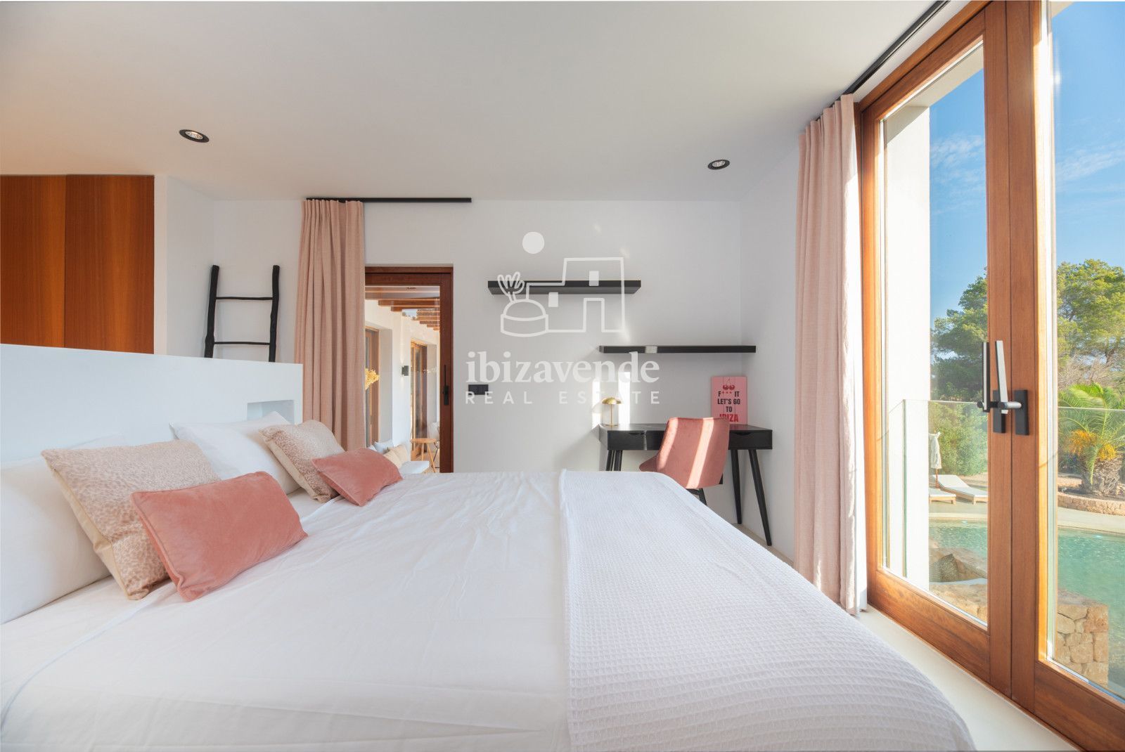 Mobilia Inmueble Image