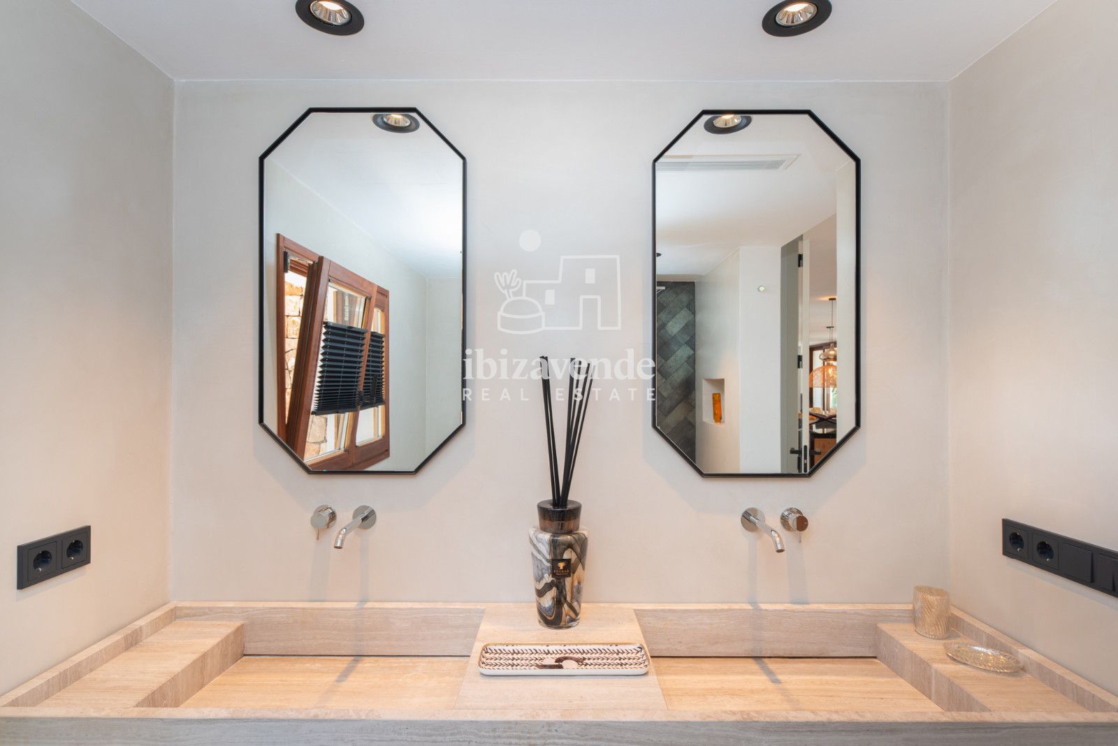 Mobilia Inmueble Image