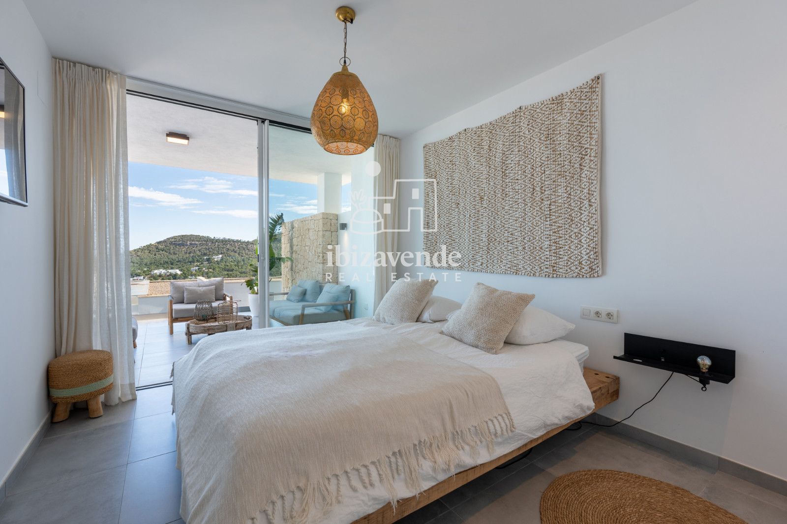 Mobilia Property Image