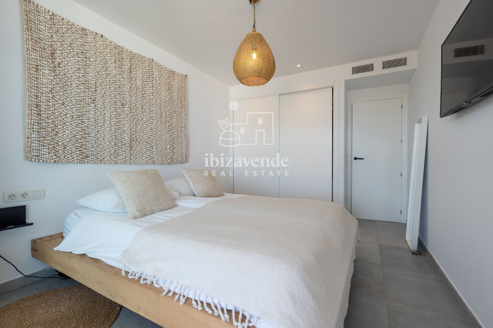Mobilia Property Image