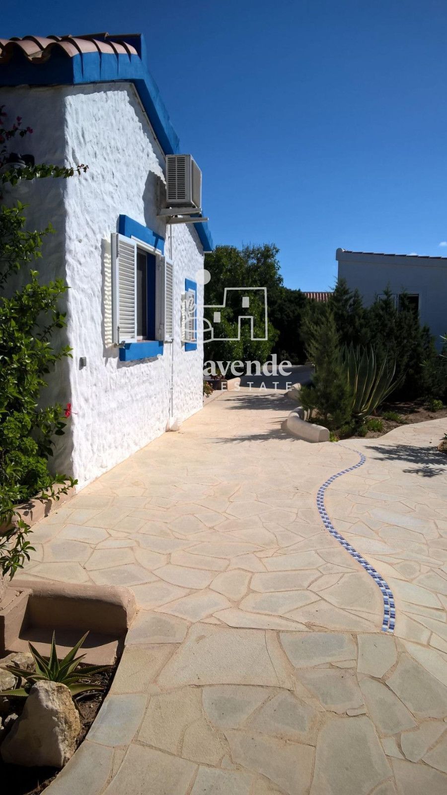 Mobilia Property Image