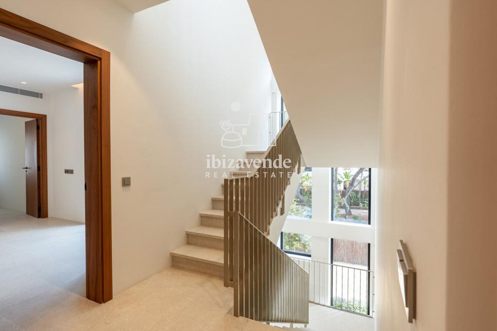 Mobilia Property Image