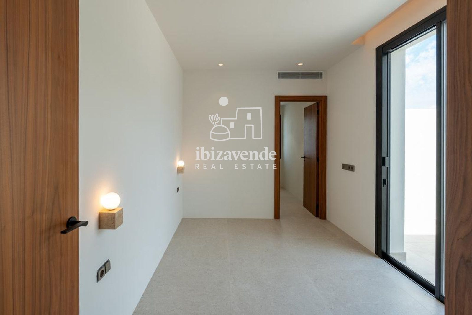 Mobilia Property Image