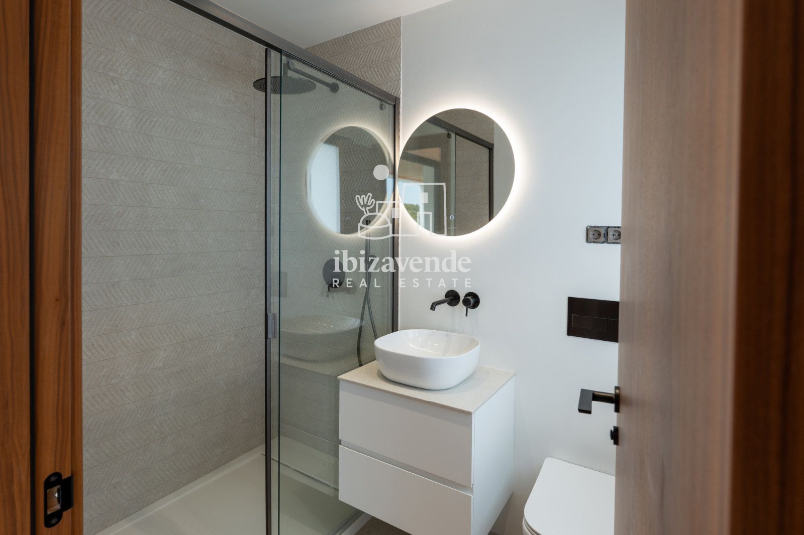 Mobilia Property Image