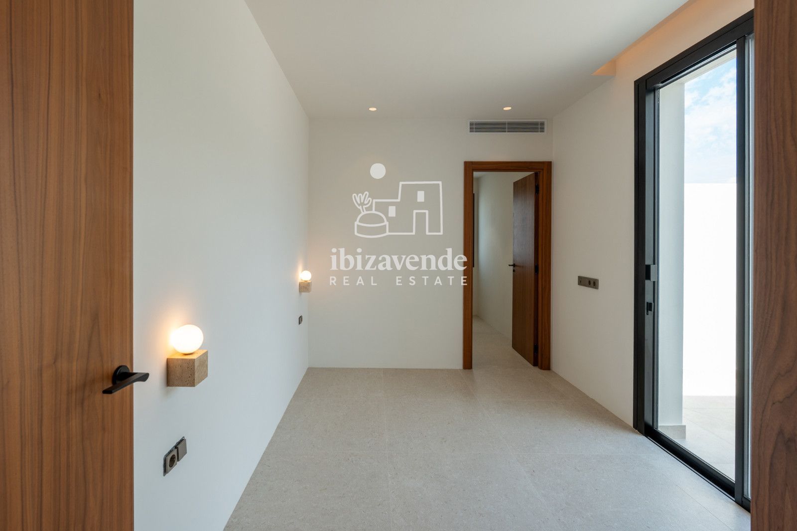 Mobilia Property Image