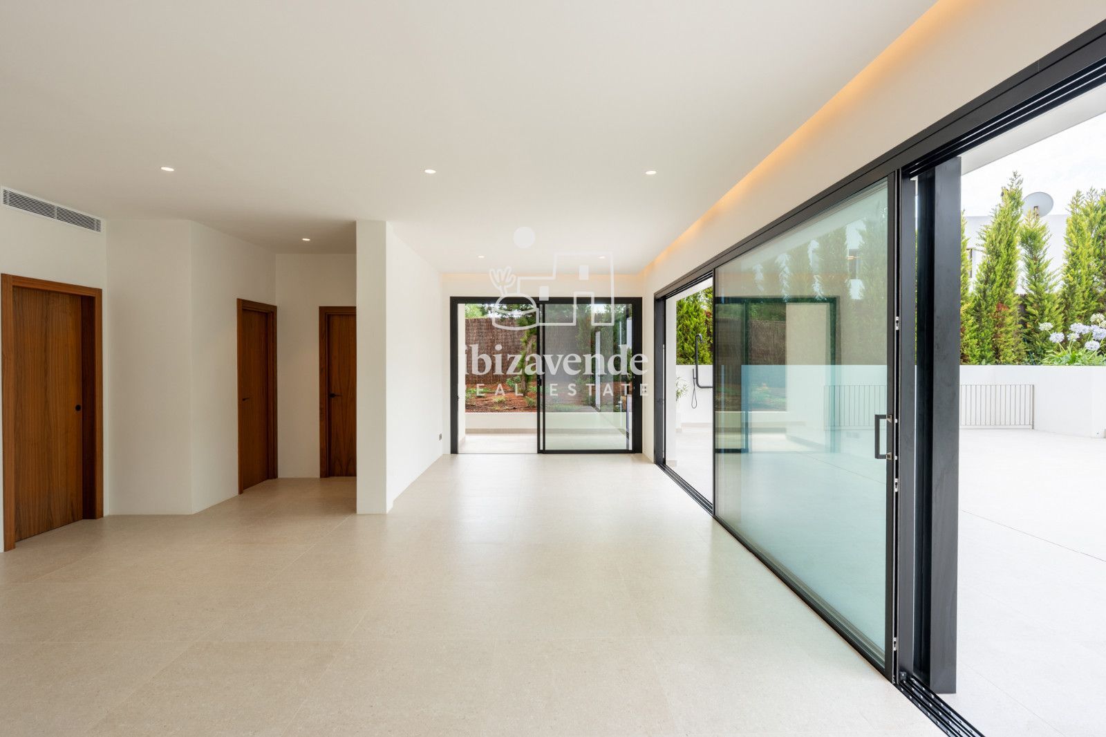 Mobilia Property Image
