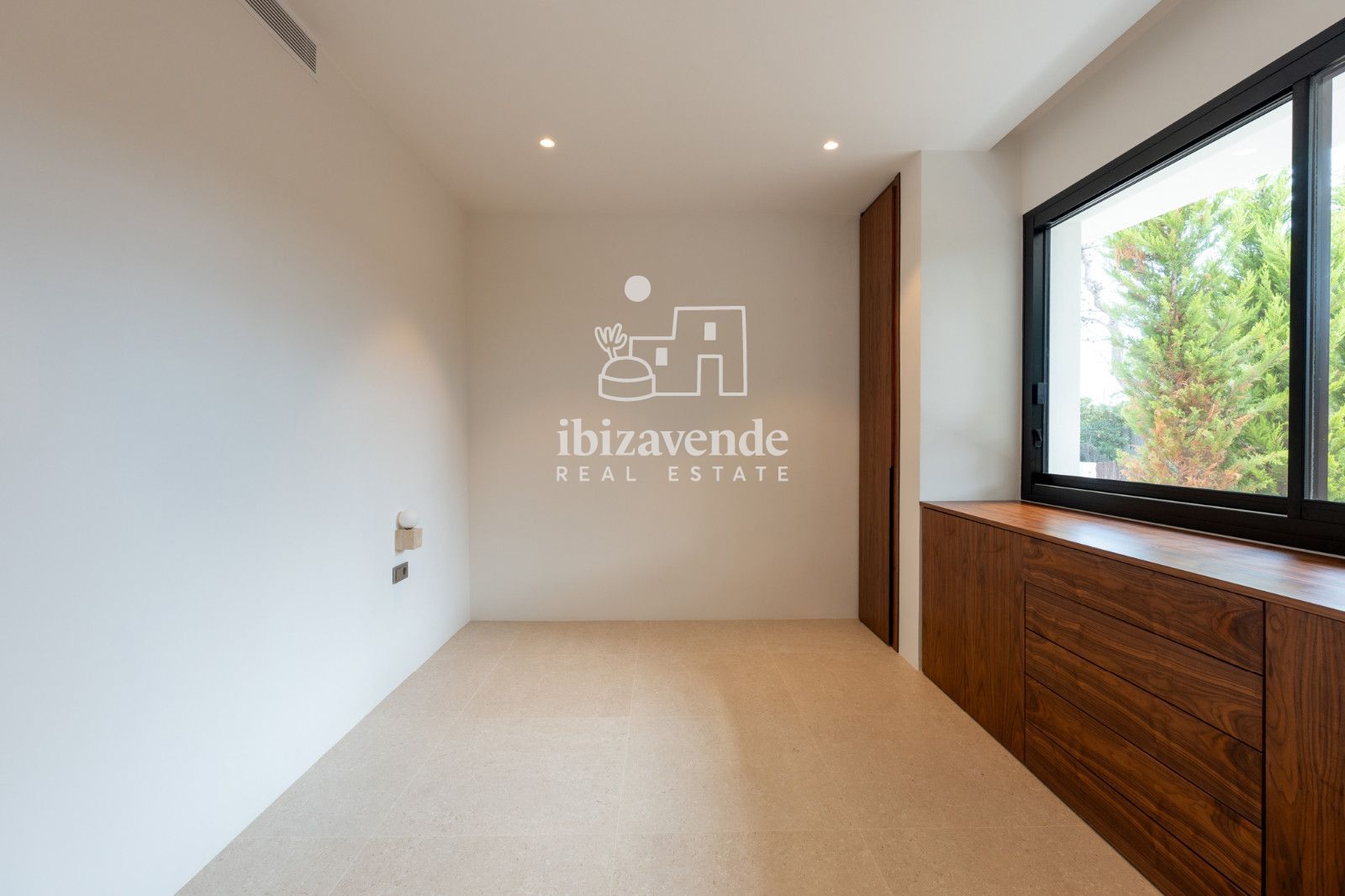 Mobilia Property Image