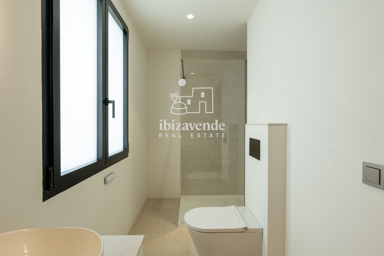 Mobilia Property Image
