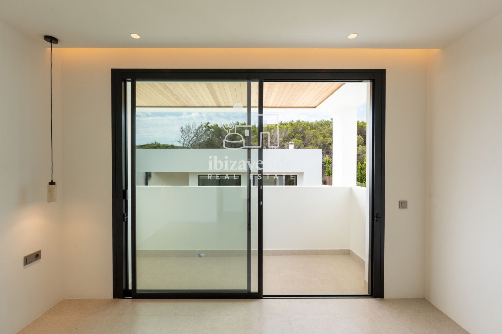 Mobilia Property Image