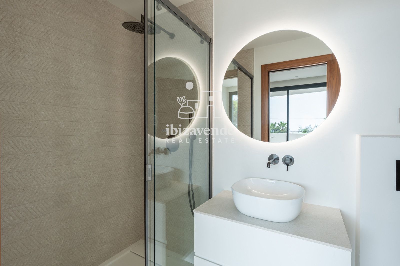 Mobilia Property Image