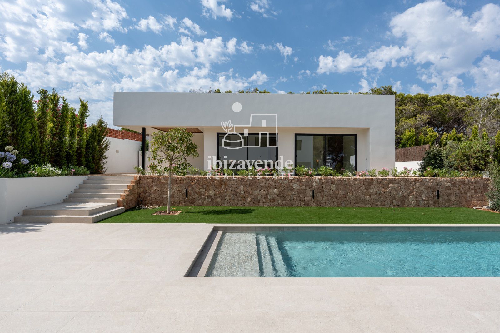 Mobilia Property Image
