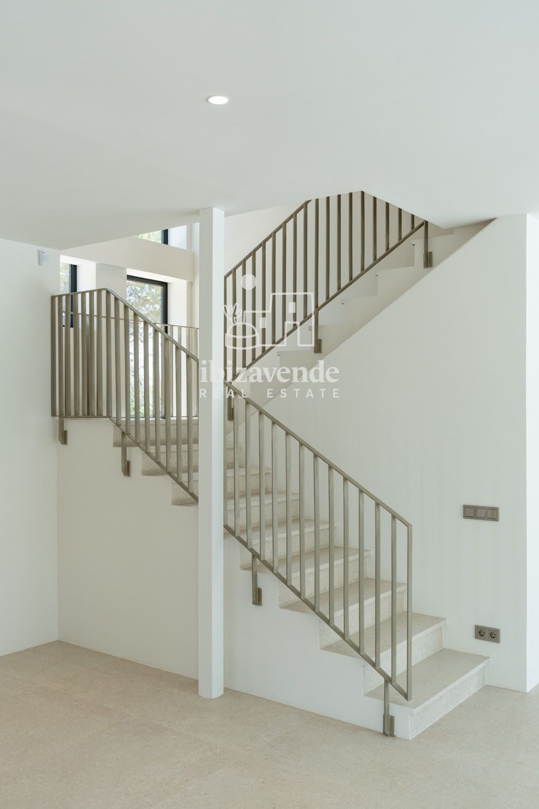 Mobilia Property Image