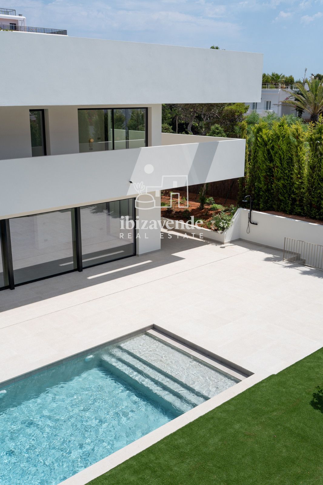 Mobilia Property Image