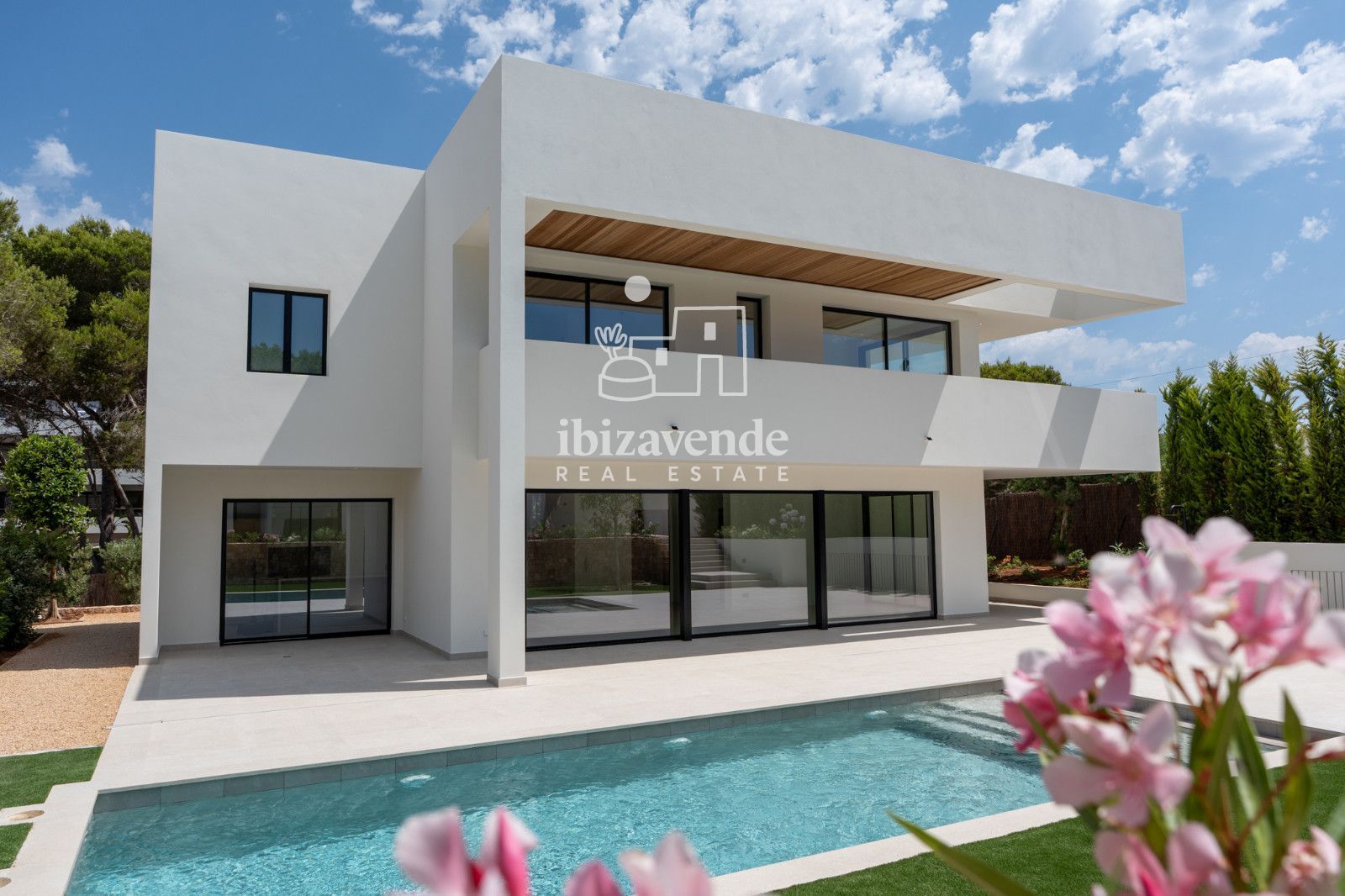 Mobilia Property Image