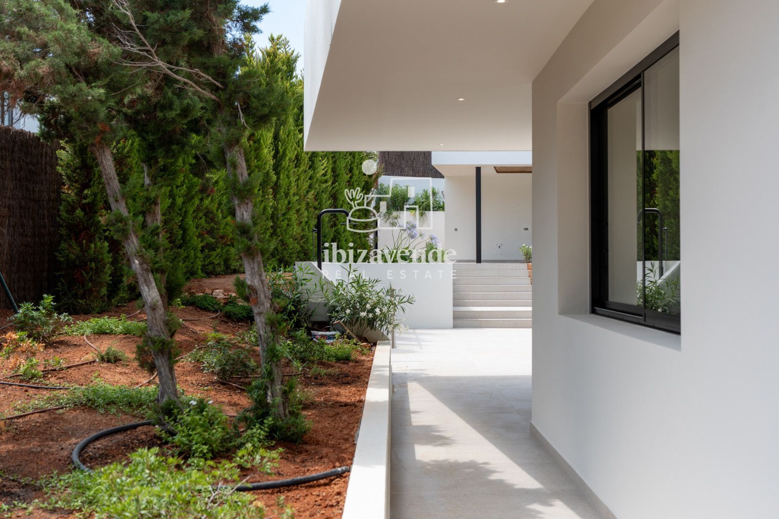 Mobilia Property Image