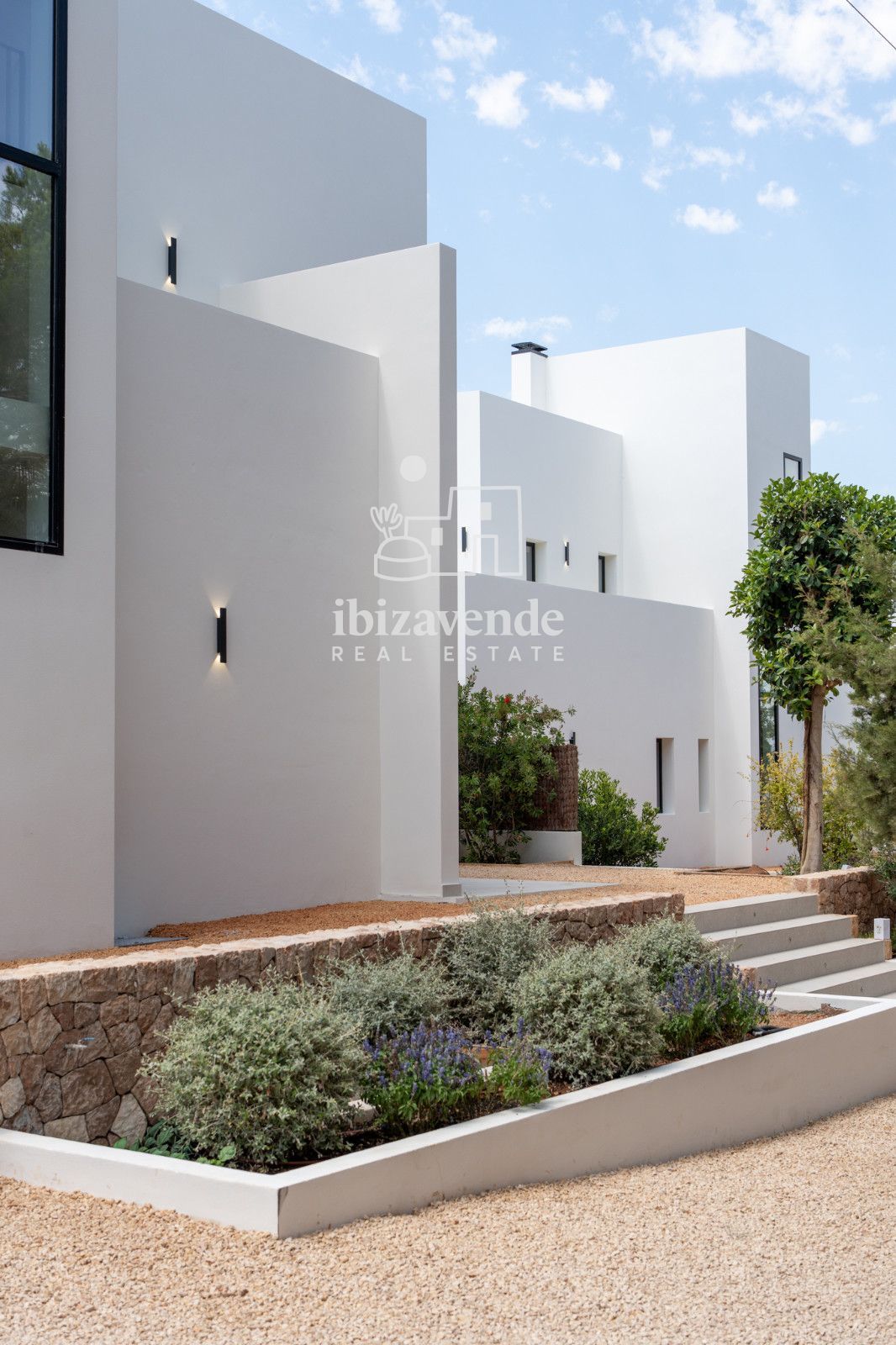 Mobilia Property Image