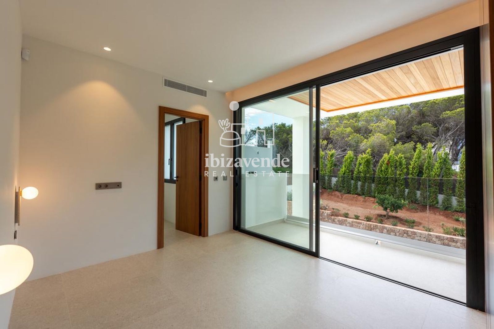 Mobilia Property Image