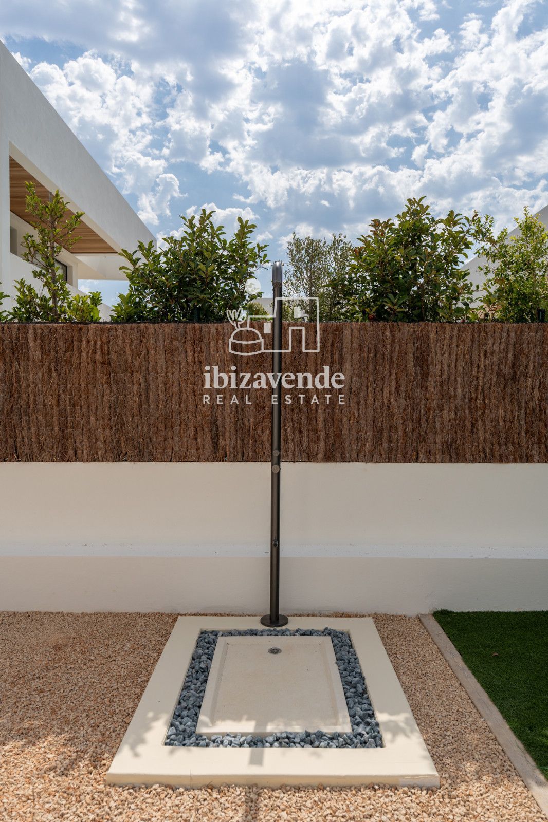Mobilia Property Image