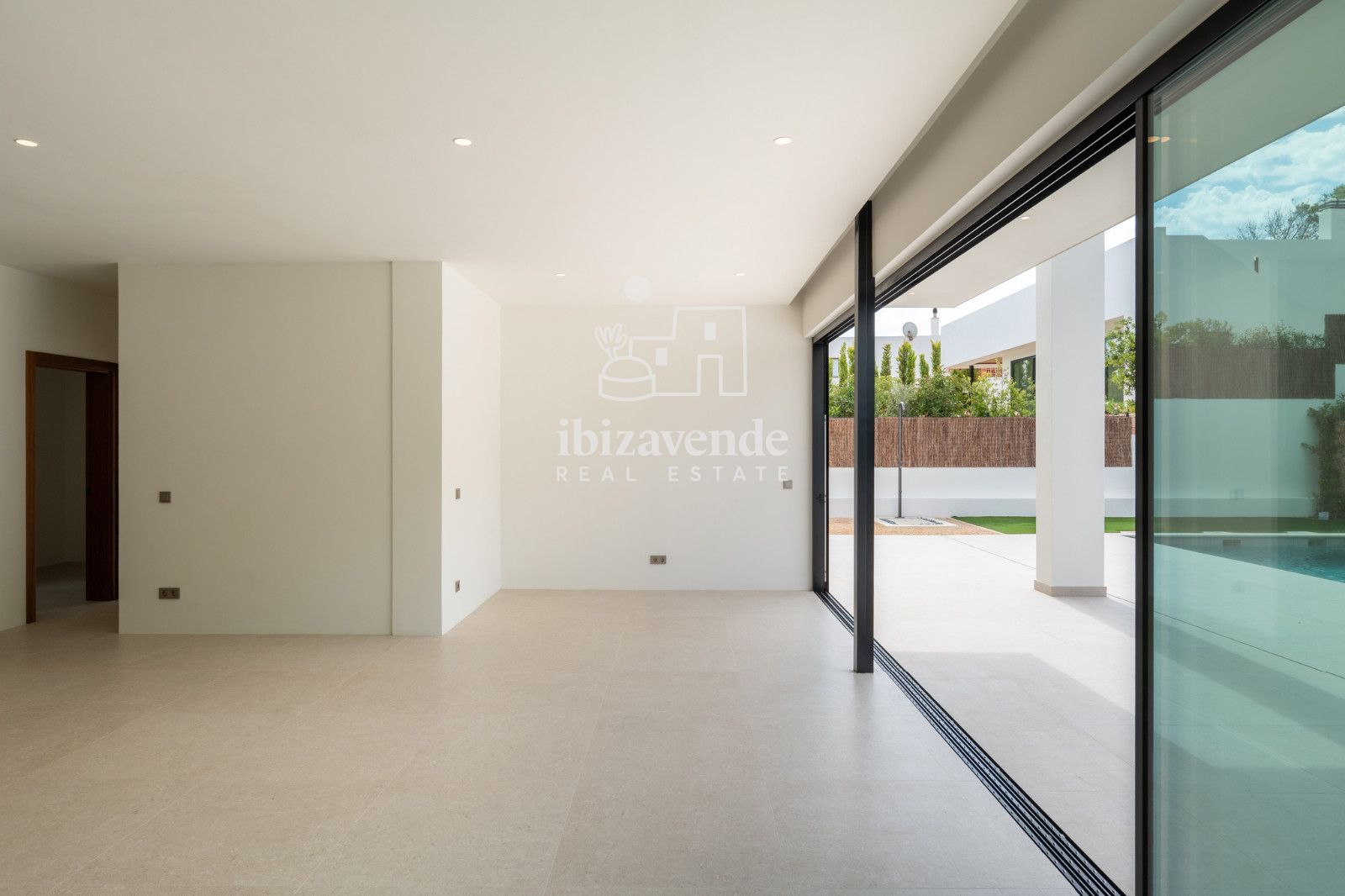 Mobilia Property Image