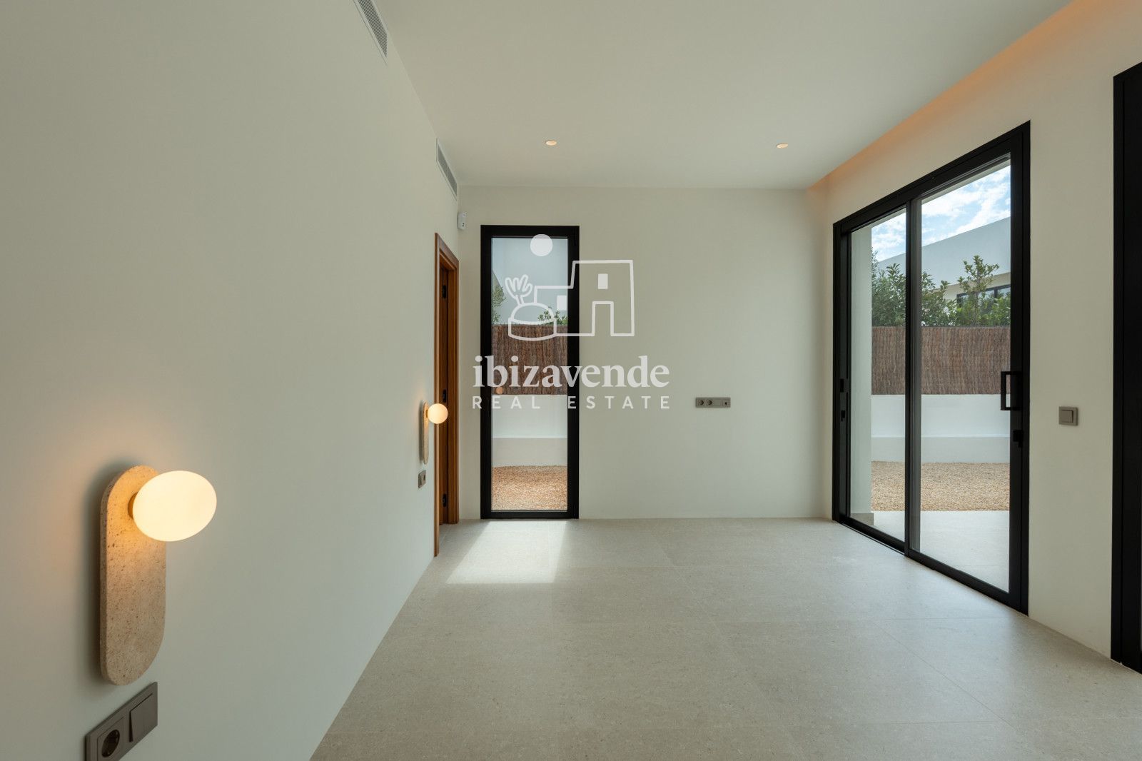 Mobilia Property Image