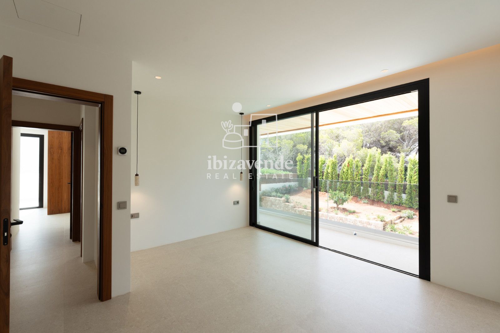 Mobilia Property Image