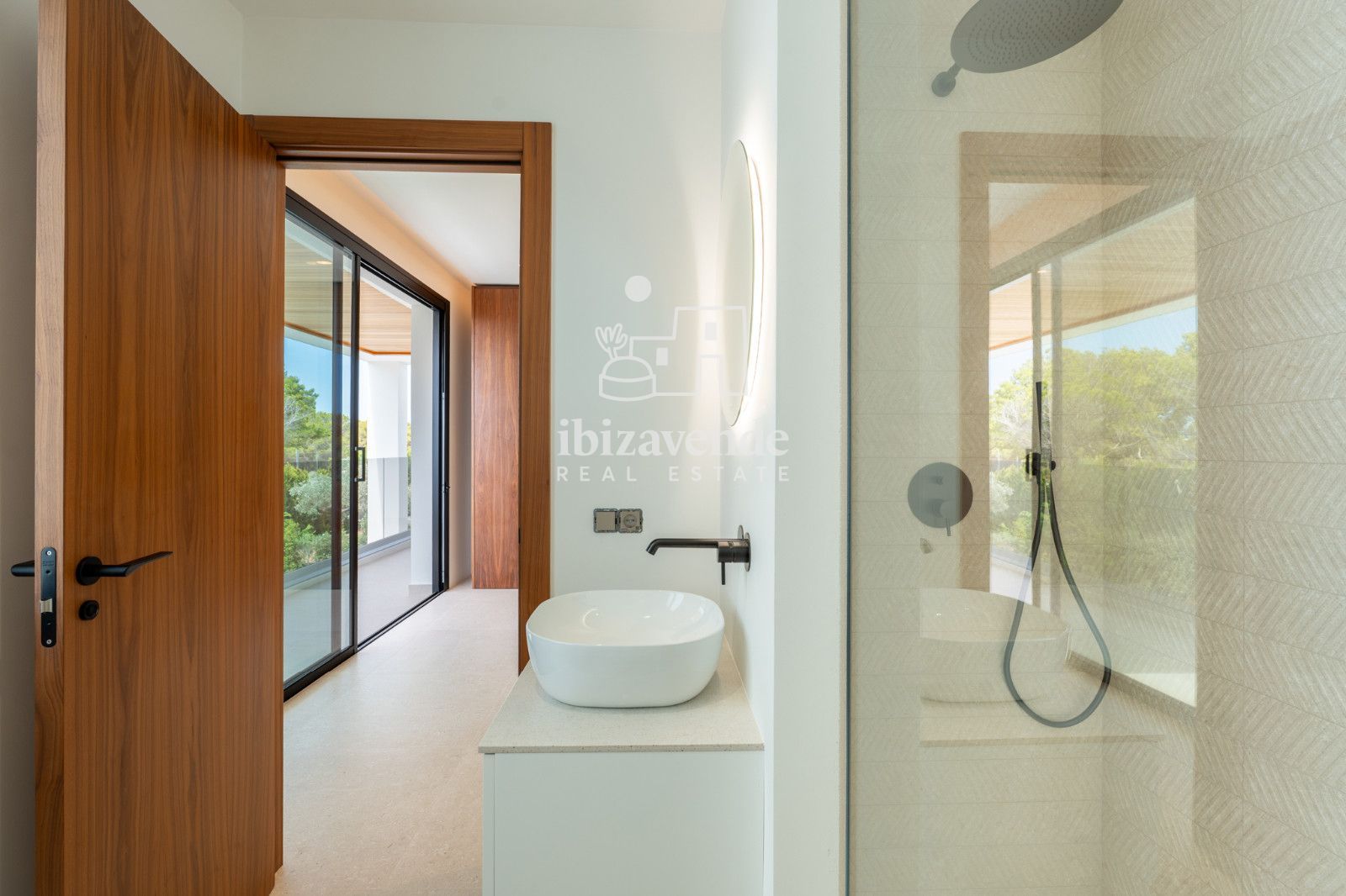 Mobilia Property Image