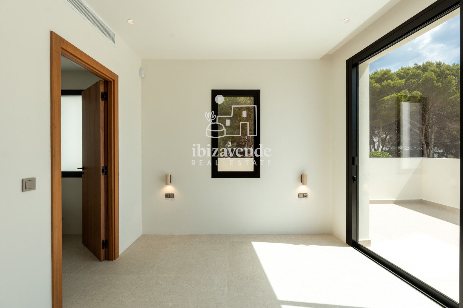 Mobilia Property Image