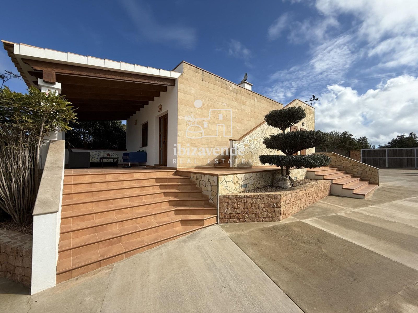 Mobilia Immobilien Bild