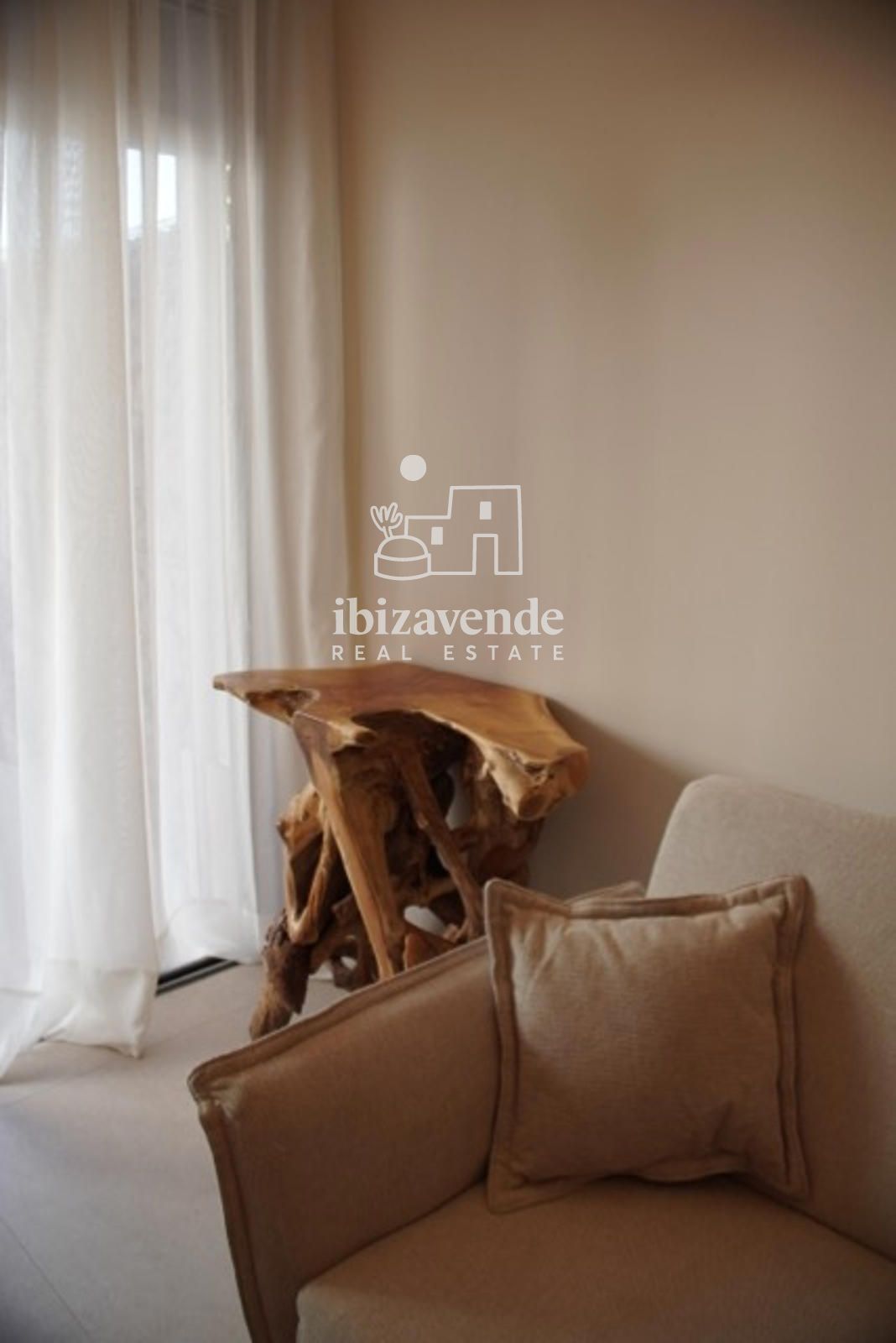 Mobilia Property Image