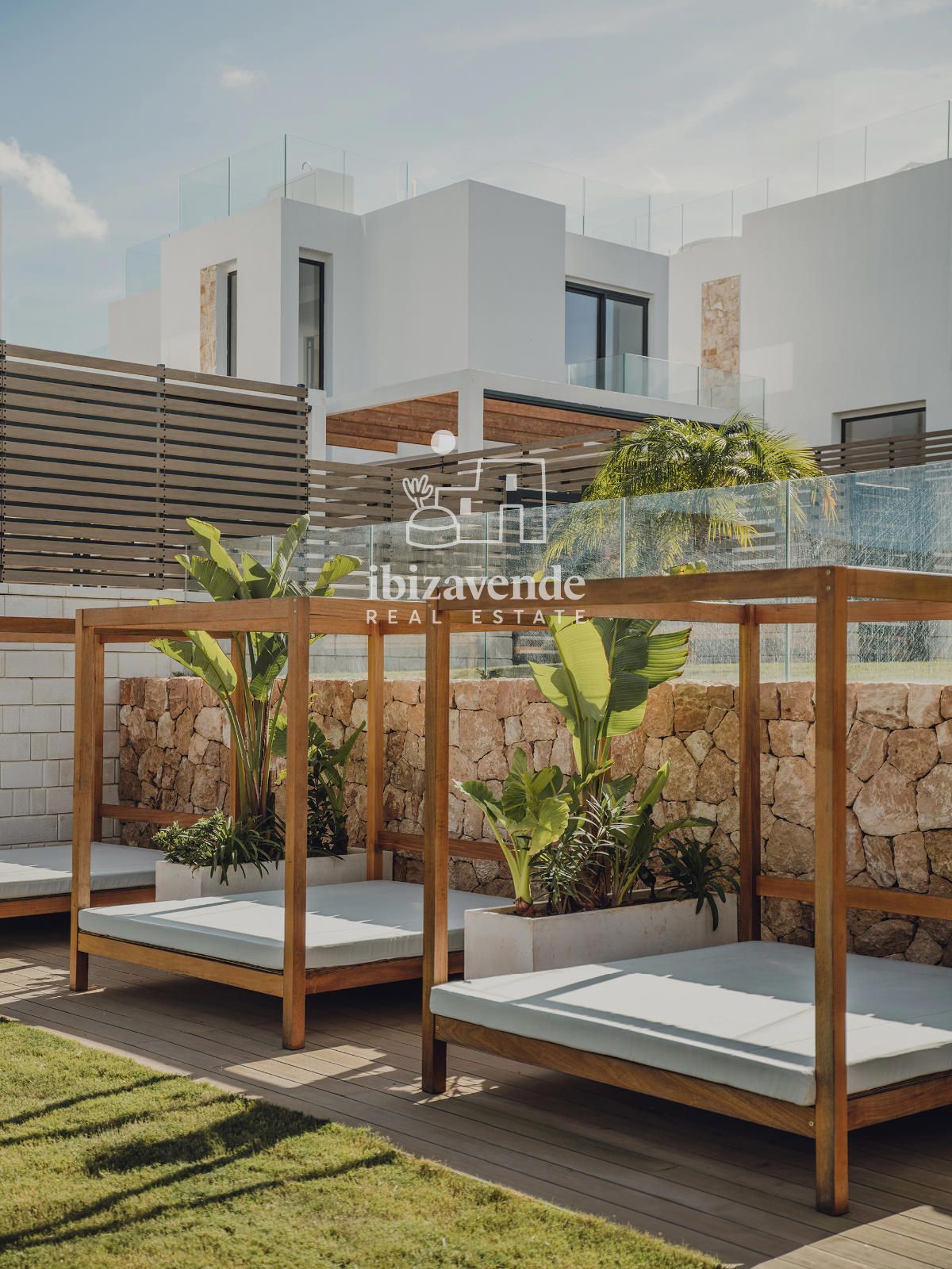 Mobilia Property Image