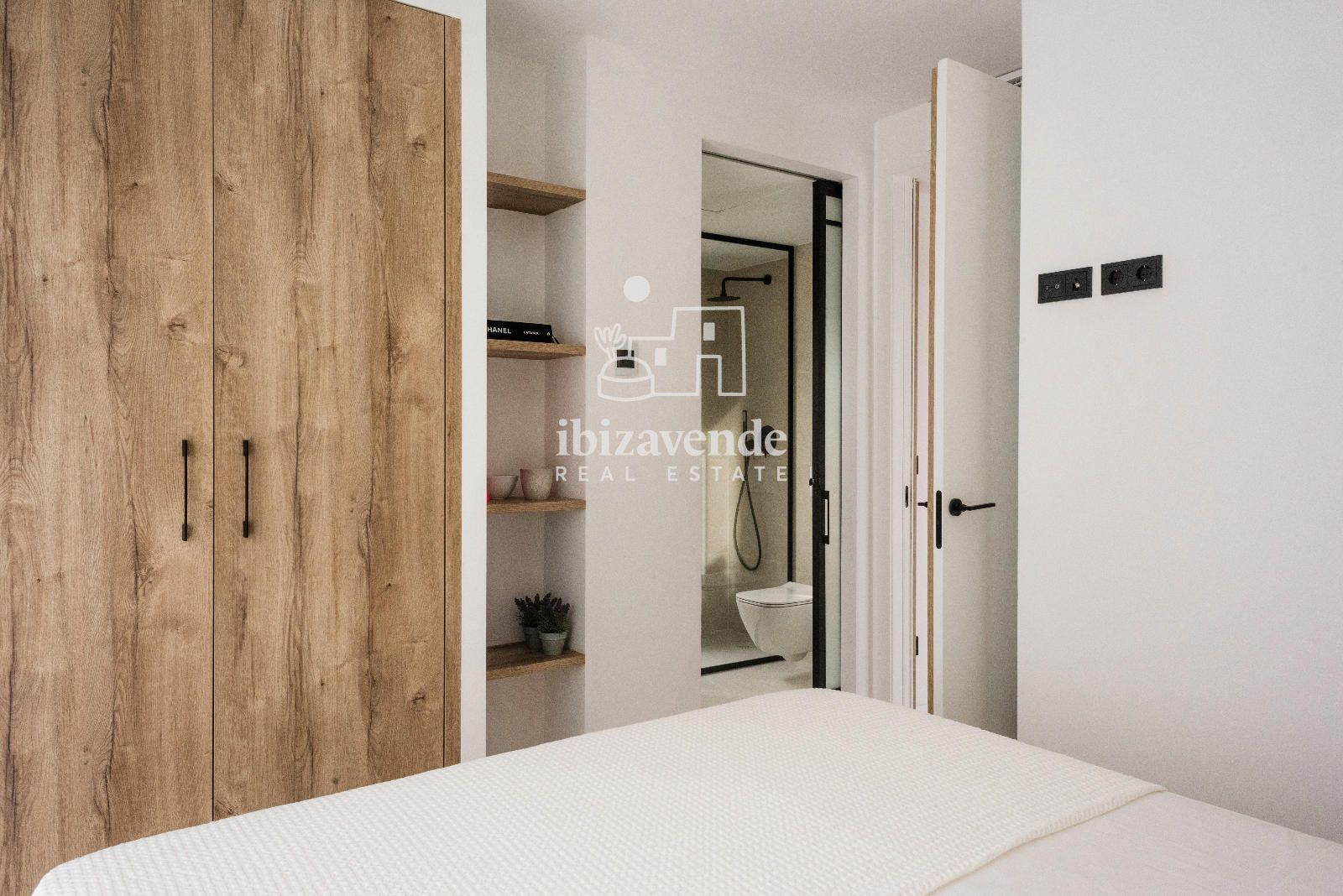 Mobilia Property Image