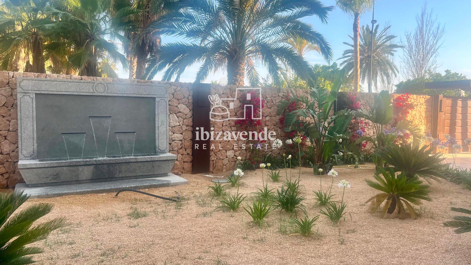 Mobilia Property Image