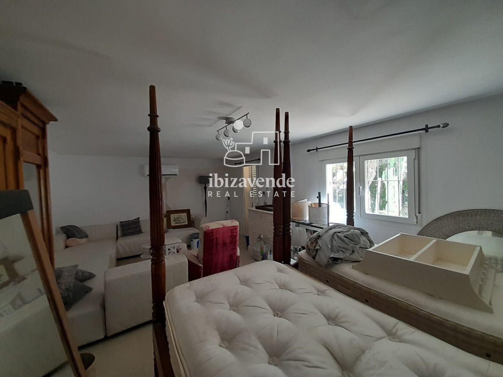 Mobilia Property Image