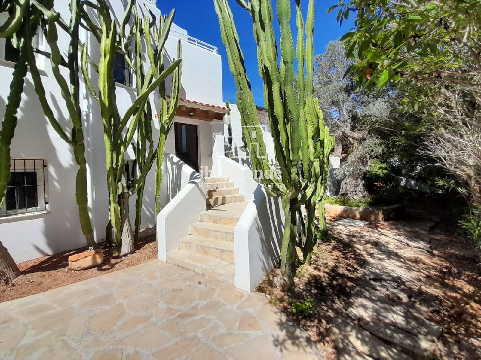 Mobilia Property Image