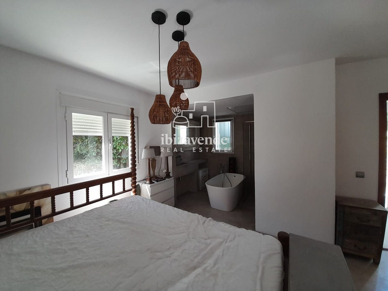 Mobilia Property Image