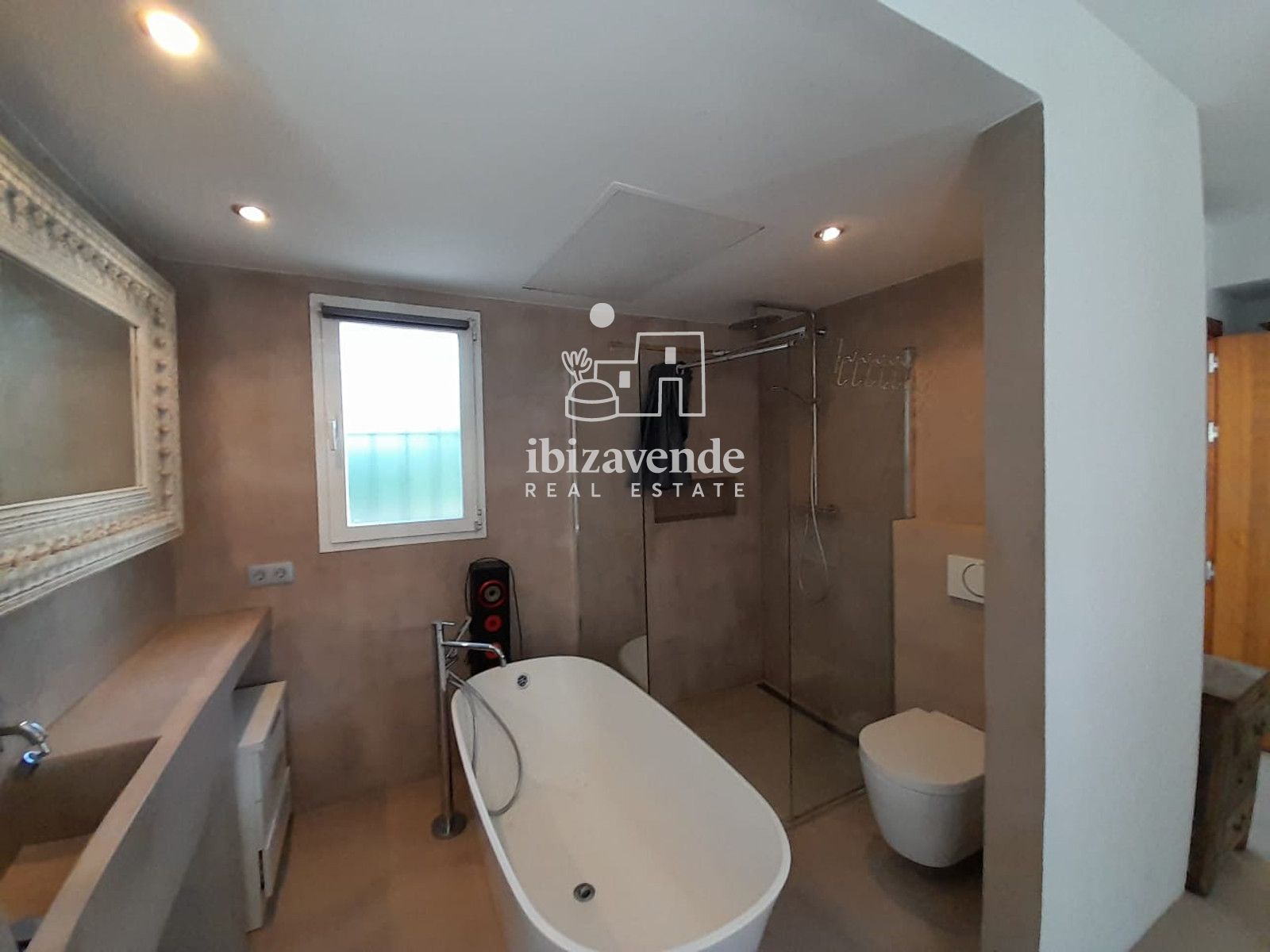 Mobilia Property Image