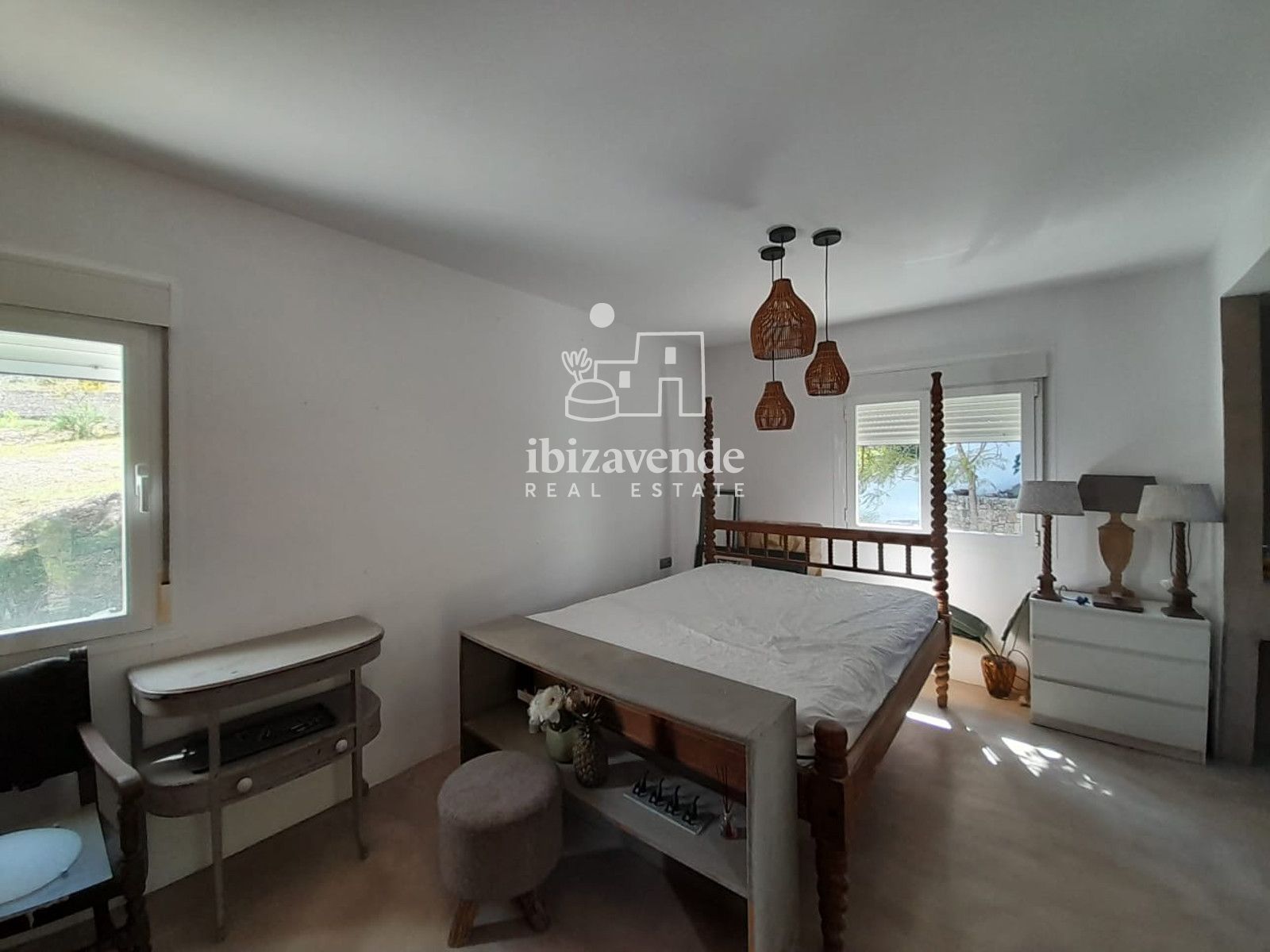 Mobilia Property Image