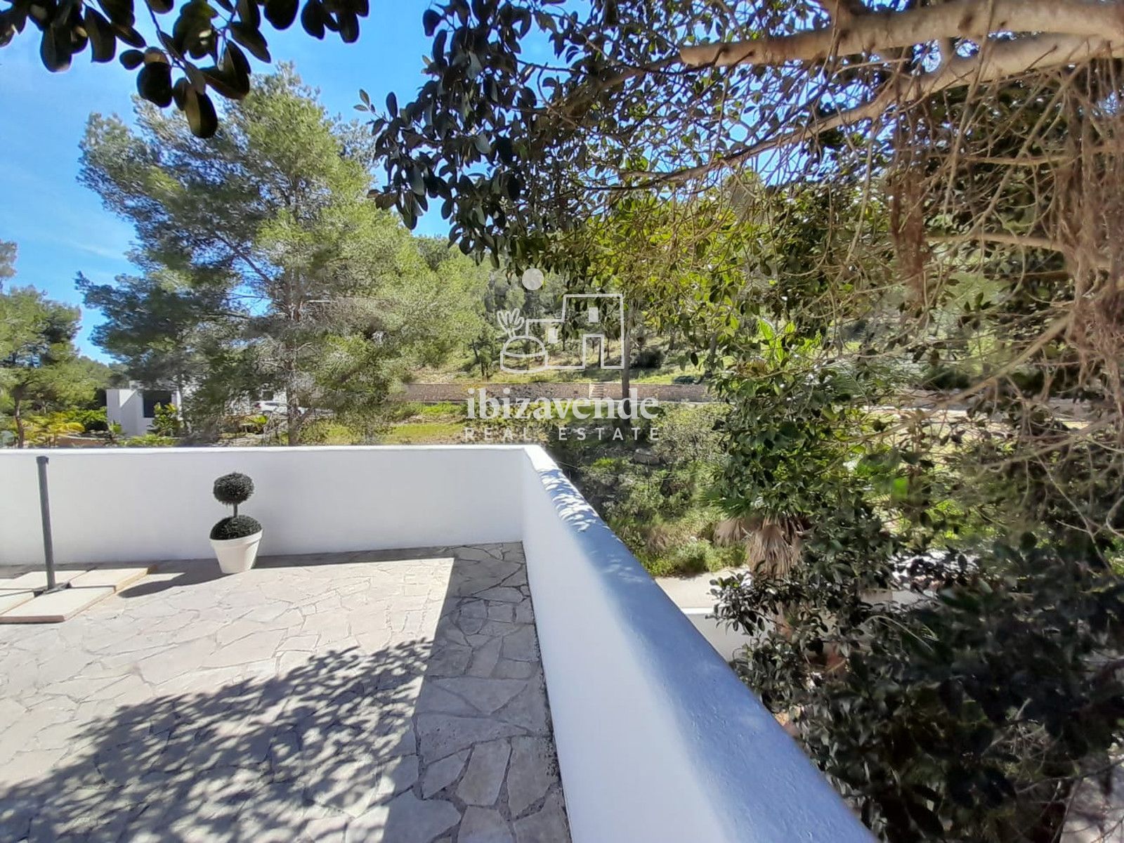 Mobilia Property Image