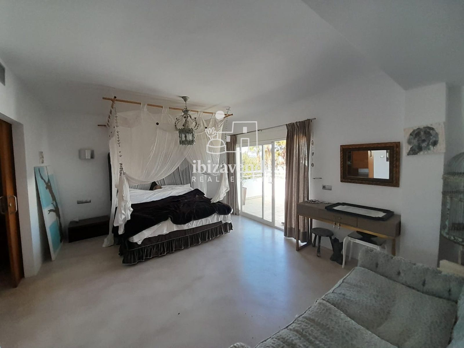 Mobilia Property Image