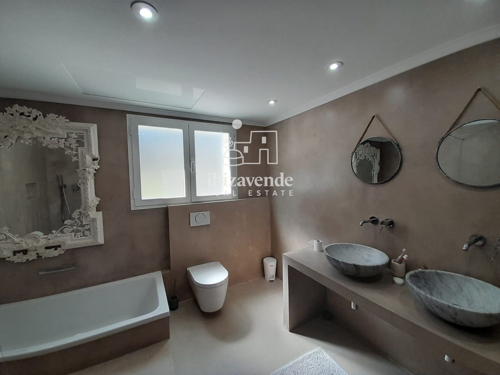 Mobilia Property Image