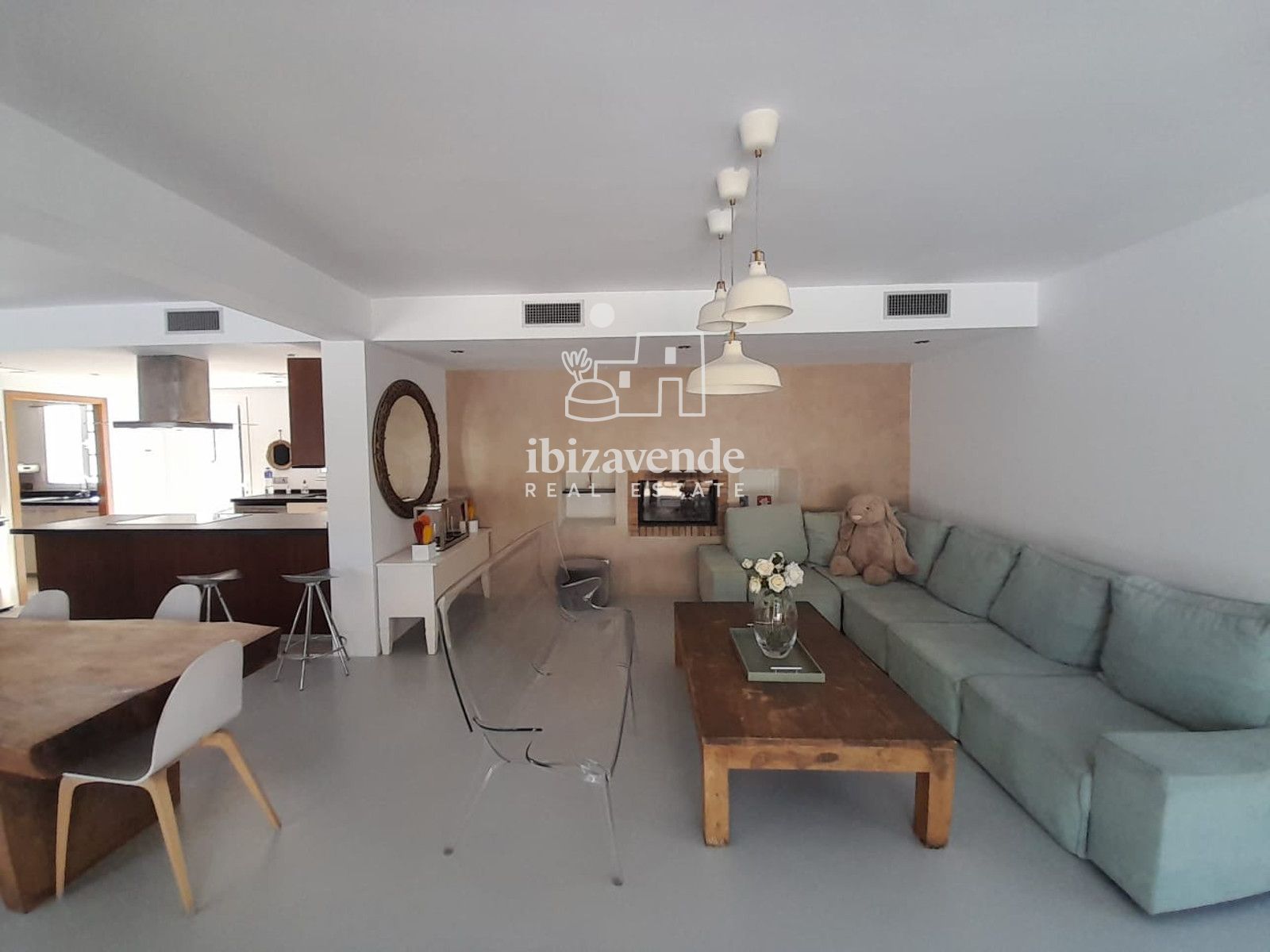 Mobilia Property Image