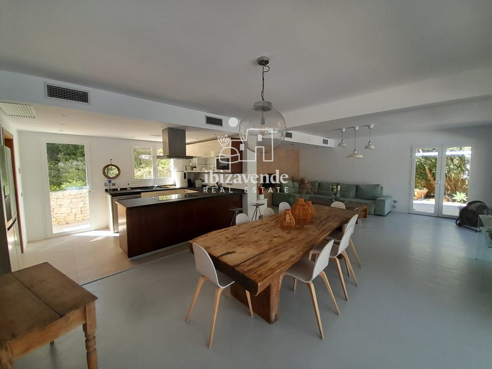 Mobilia Property Image