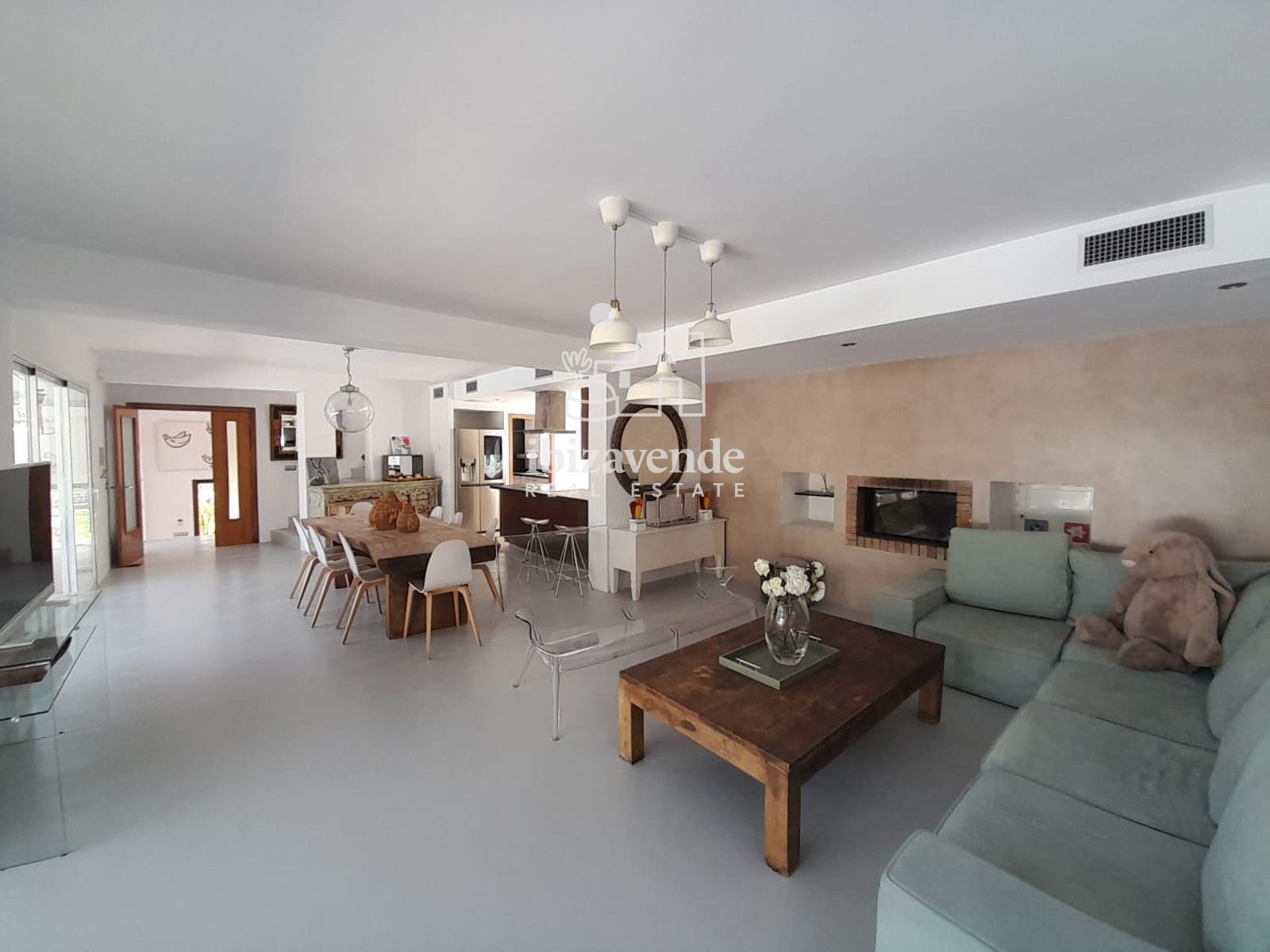 Mobilia Property Image
