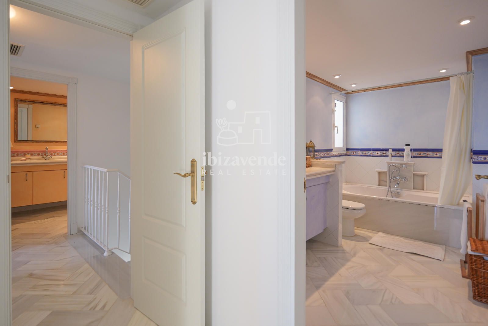 Mobilia Property Image